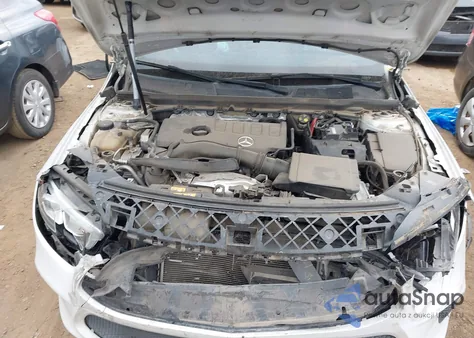 2020 Mercedes-Benz A 220 z USA, uszkodzony, nr VIN WDD3G4EB4LW039238